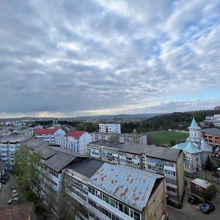 Sunny Luxury Home G. Enescu Suceava Esterno foto