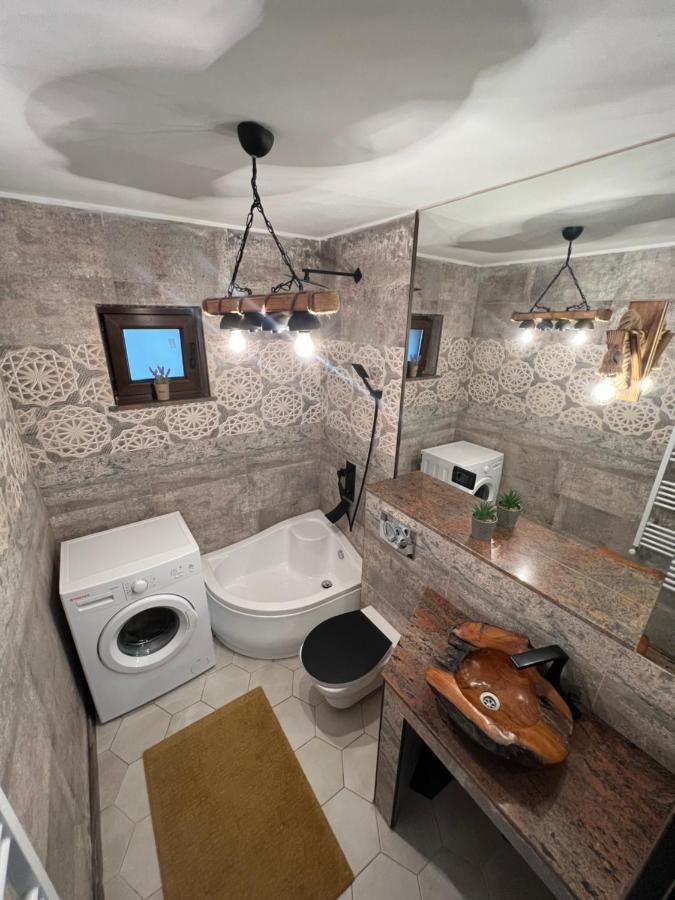 Sunny Luxury Home G. Enescu Suceava Esterno foto