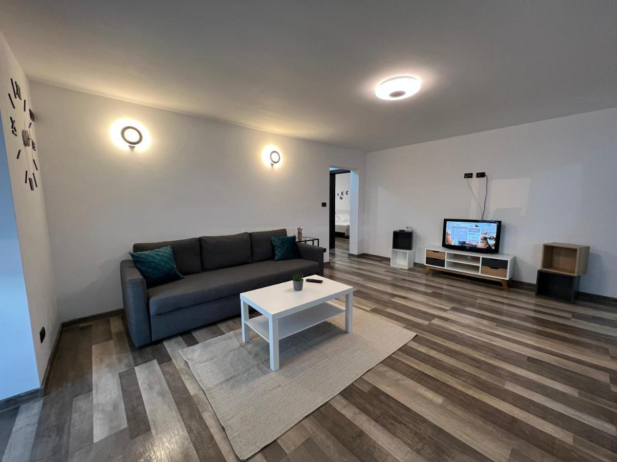 Sunny Luxury Home G. Enescu Suceava Esterno foto